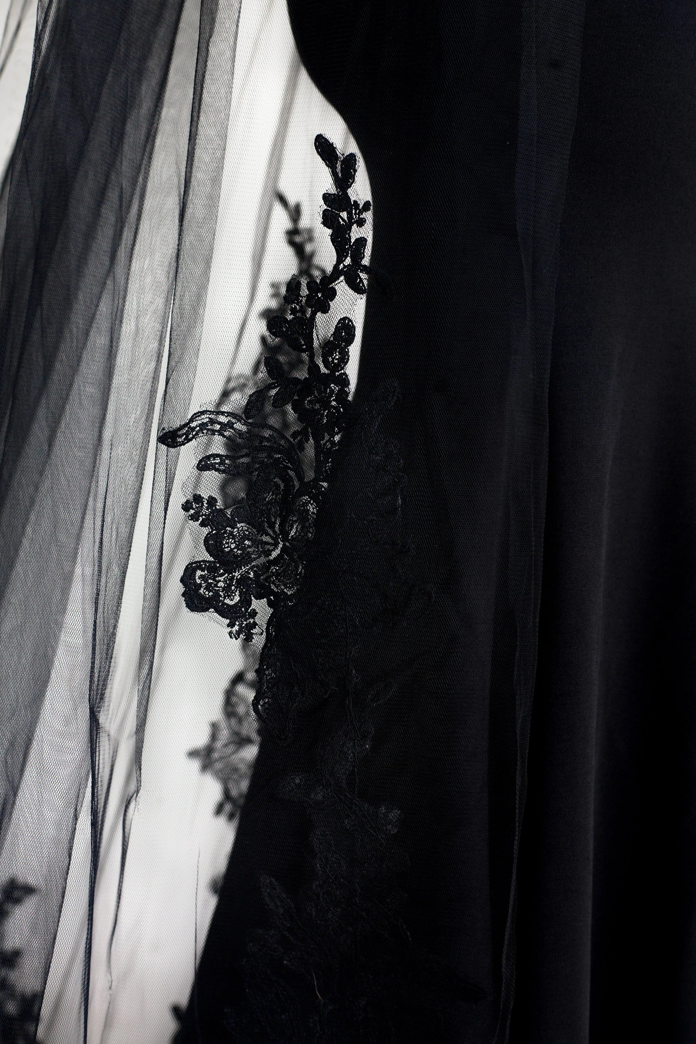 Bête Noire Montague long black gothic veil with metal comb