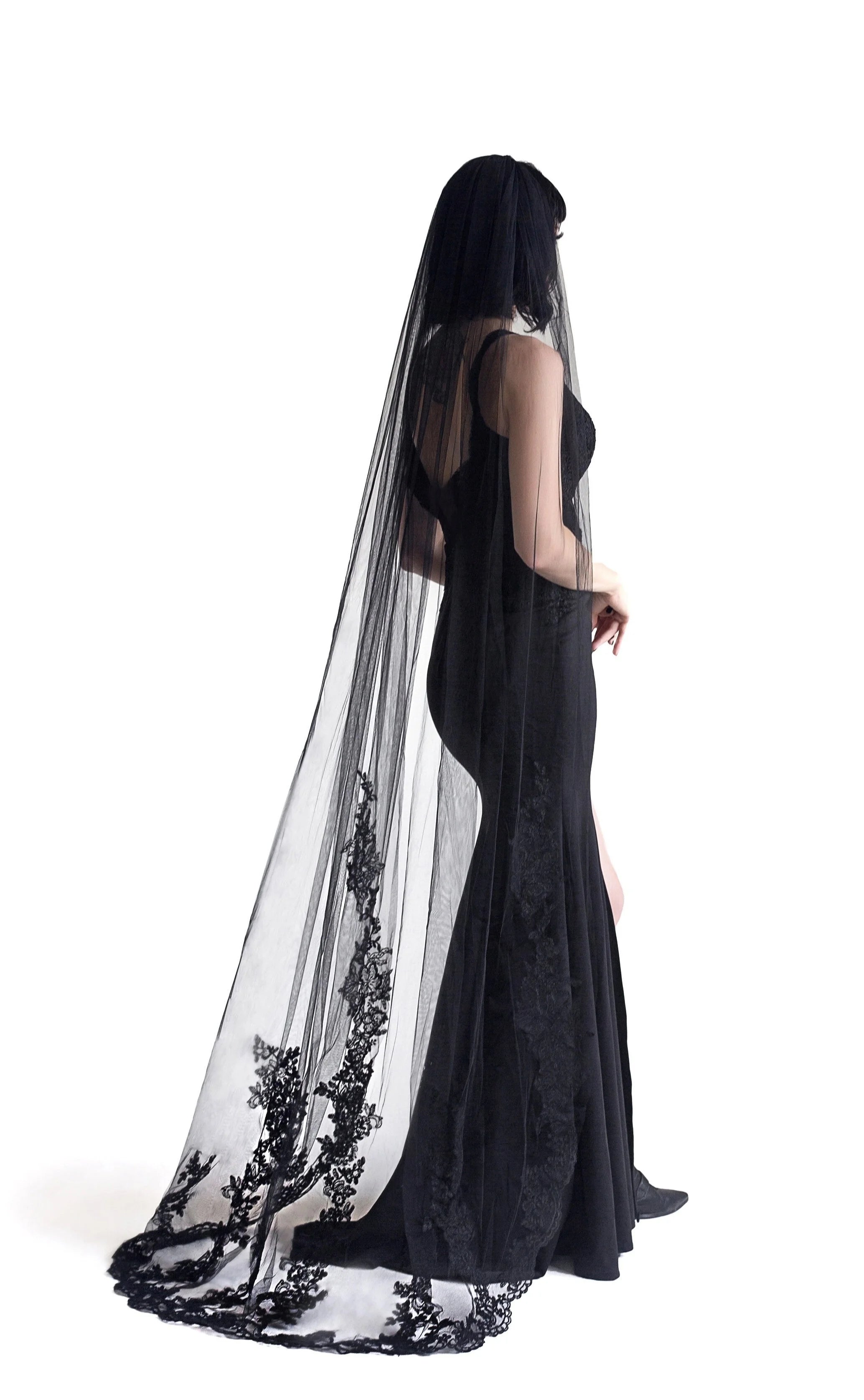 Floor length black gothic bridal veil by Bête Noire