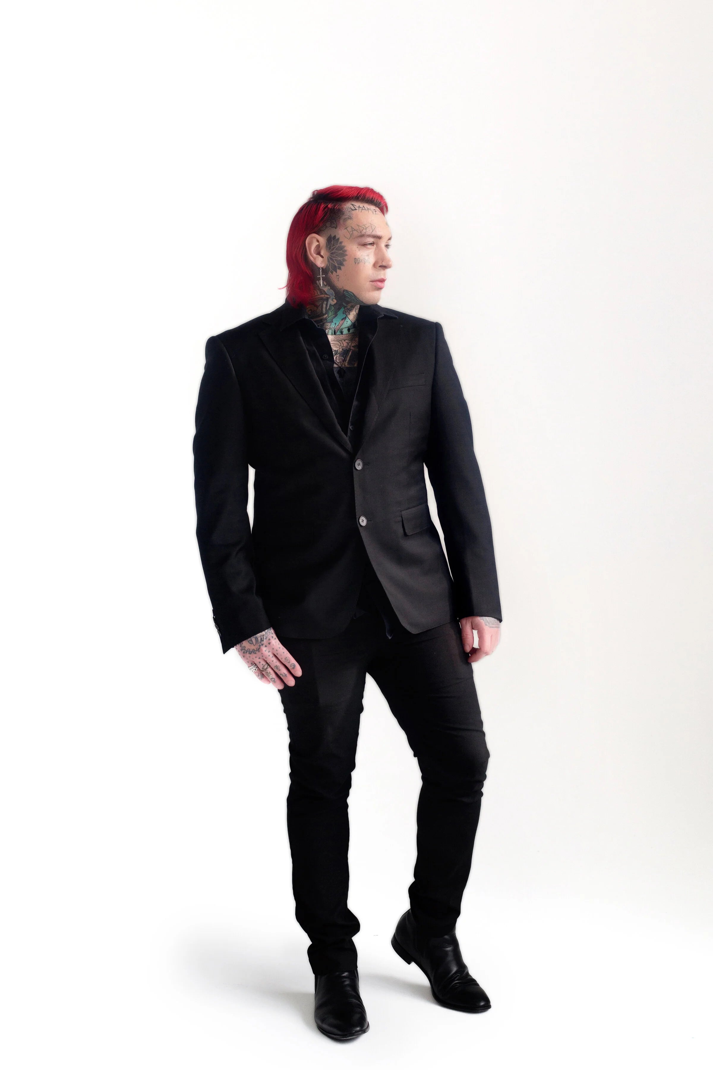 Ultra slim black tailored suit with single vent jacket
